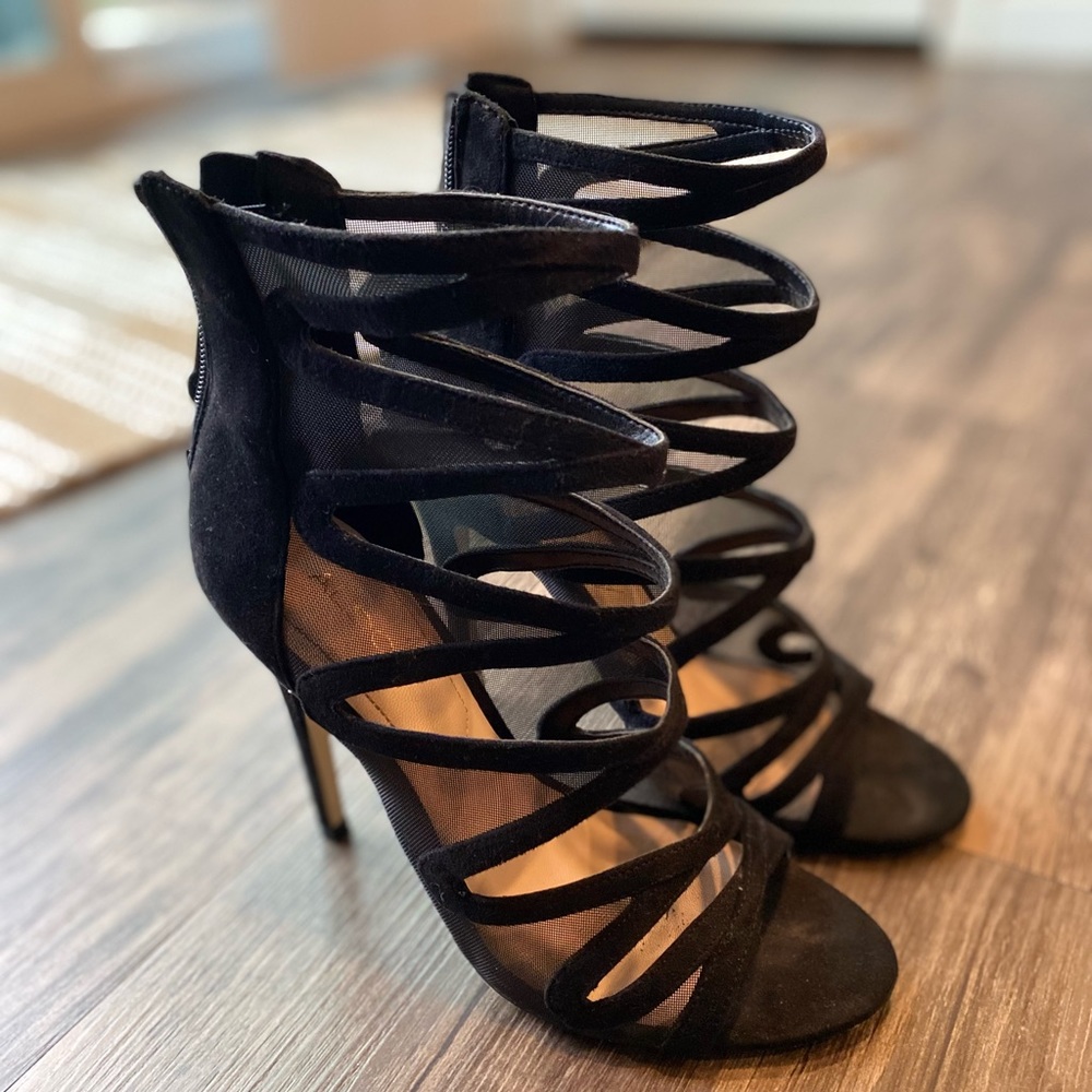 Aldo brand size 6 just have to clean these shoes up but are in good condition